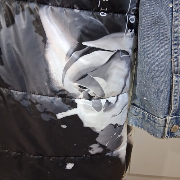 Black White Rose with Crystals Hooded Puffer Vest XL - Picture 4 of 15